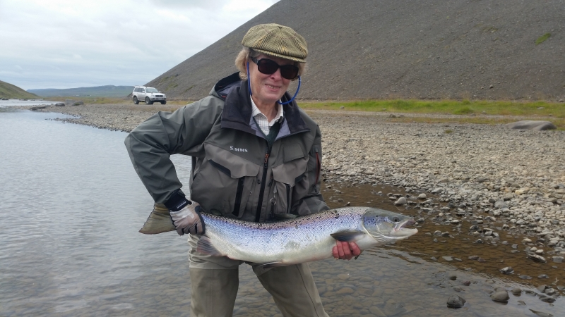 Nice-trophy-salmon-in-Iceland-4