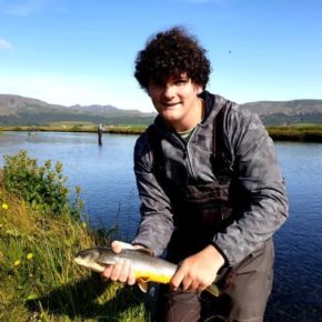 River Holaa is very productive stream, runes between Lake Laugarvatn and Lake Apavatn. The lakes and the river host wild Arctic Char and Brown trout. the most common size range is 0,5 kg up to 1 kg, but 1,5 kg up to 2,5 kg fish are not uncommon at all